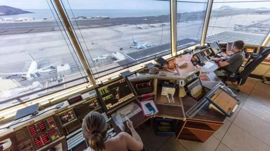 Onbepaalde staking van de luchtverkeersleiding start op 17 april op vijf Canarische Eilanden