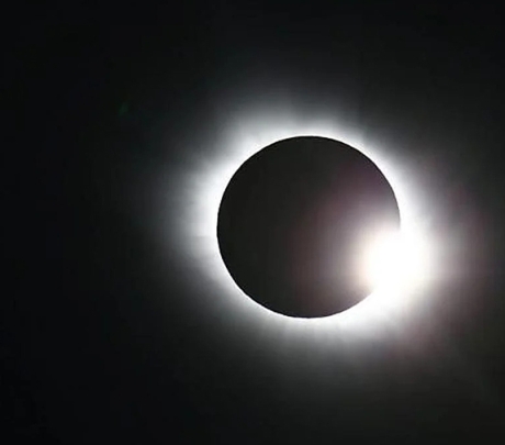 Hoe je de zonsverduistering op de Canarische Eilanden veilig kunt bekijken